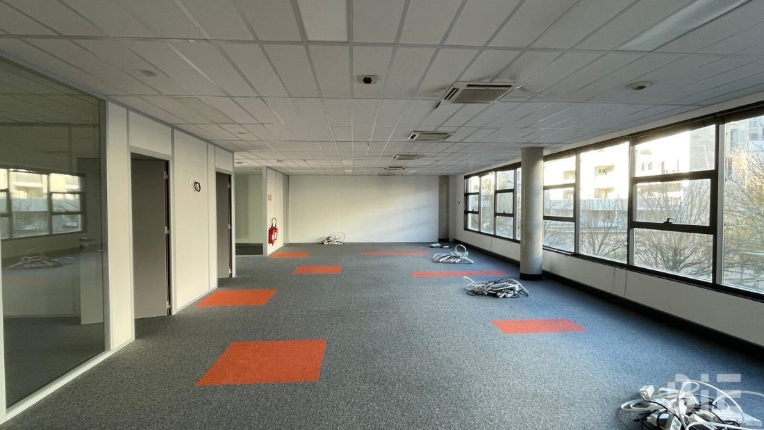 Photo 4 – Location bureaux	BORDEAUX (33100)