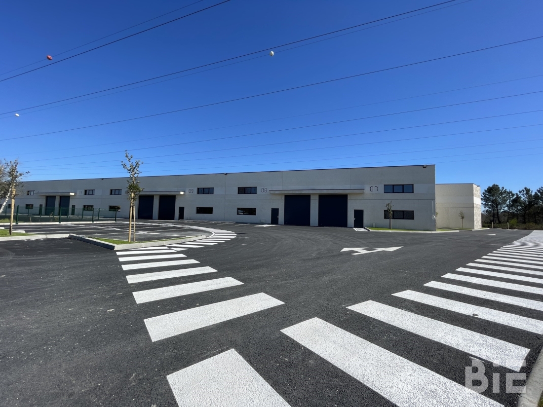 Photo 4 – Location entrepôts / activités	MIOS (33380)