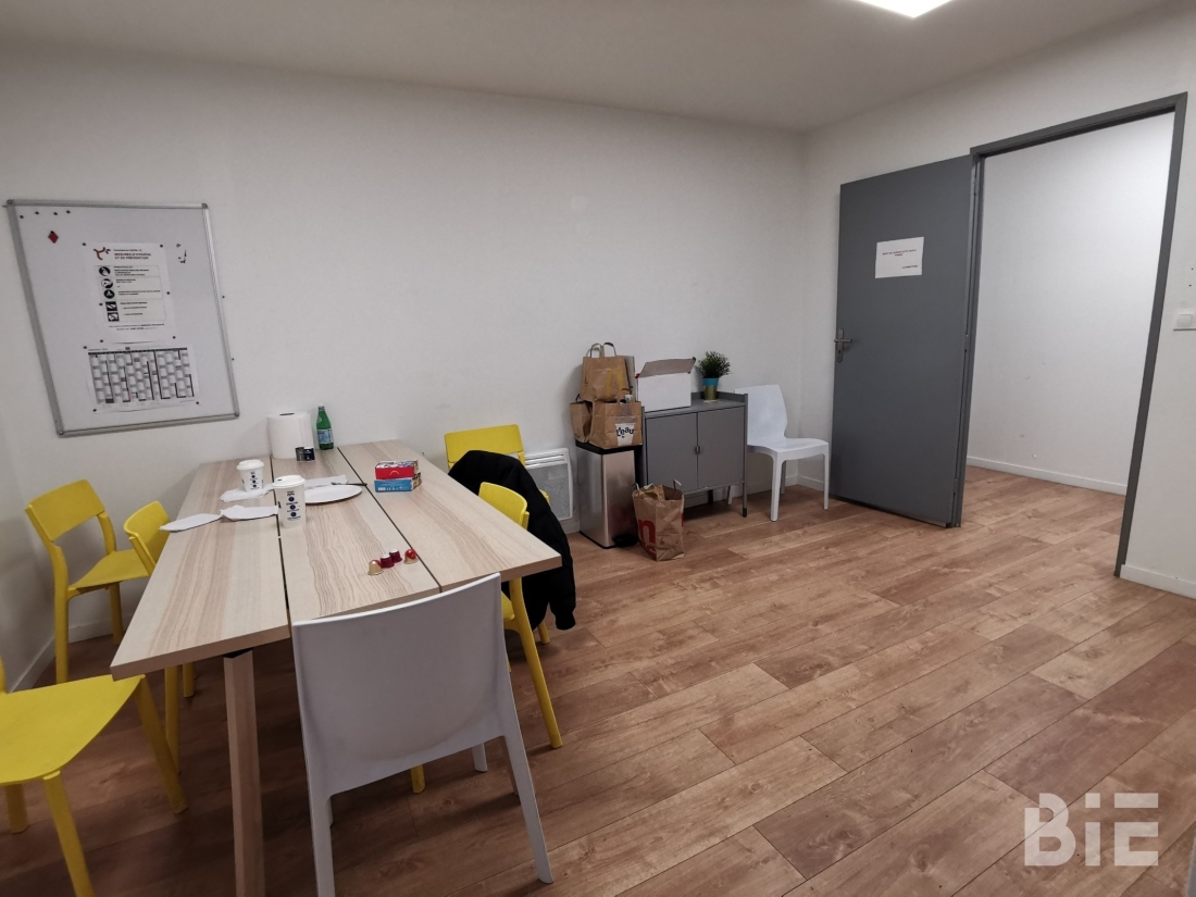 Photo 3 – Location entrepôts / activités	MERIGNAC (33700)