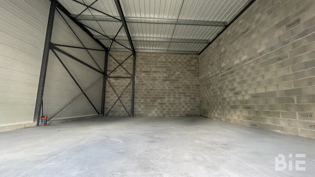 Photo 7 – Vente entrepôts / activités	BASSENS (33530)