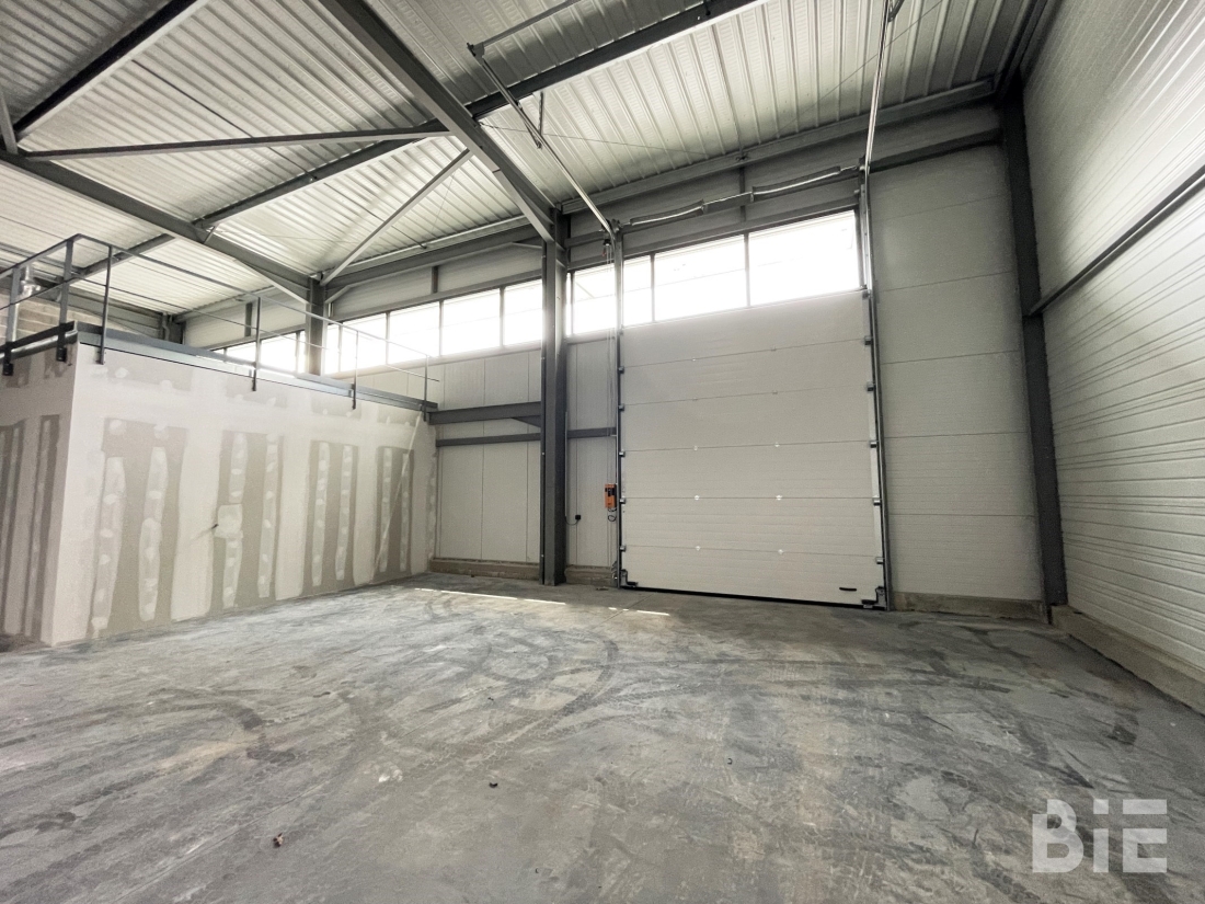 Photo 7 – Location entrepôts / activités	MERIGNAC (33700)