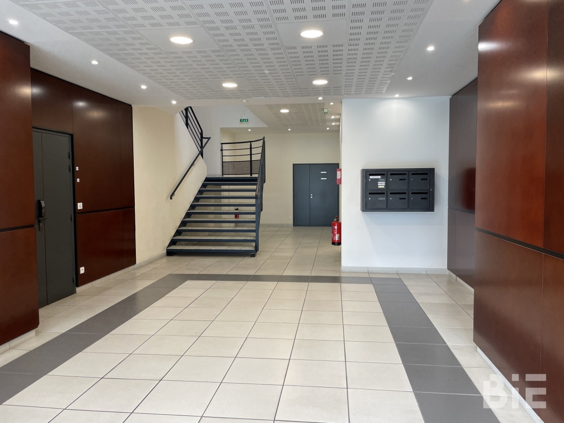 Photo 2 – Location bureaux	MERIGNAC (33700)