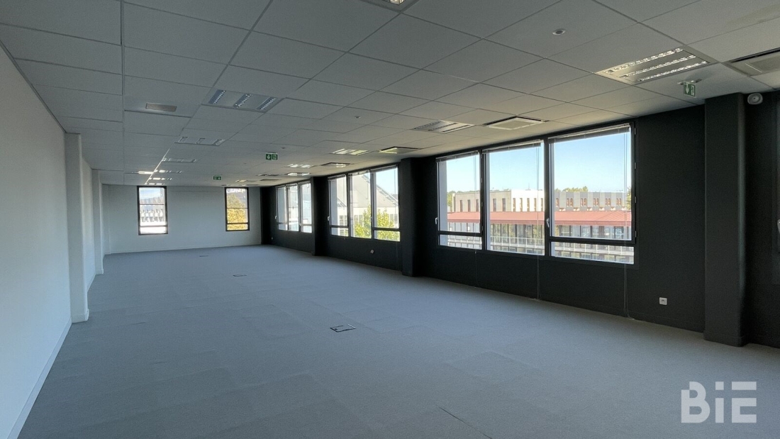 Photo 9 – Location bureaux	BORDEAUX (33300)