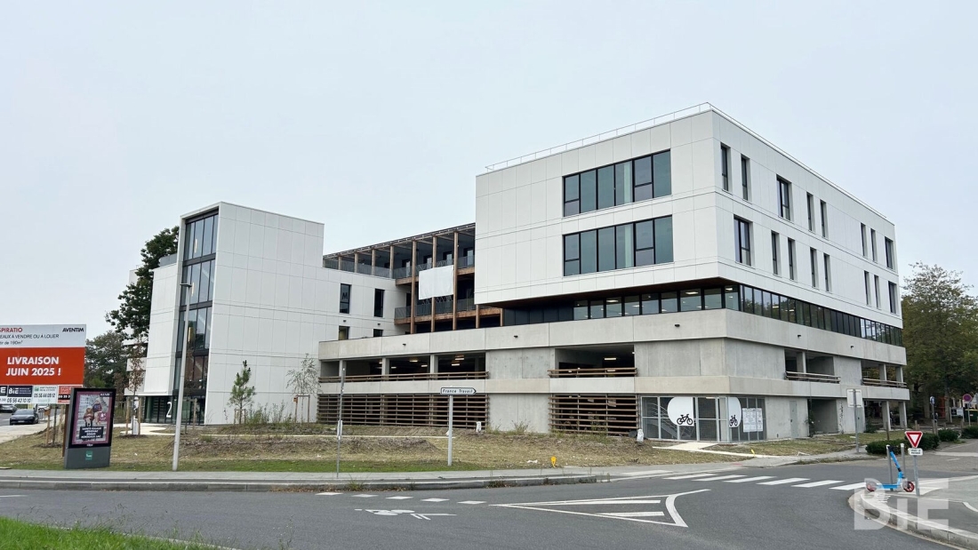 Photo 1 – Location bureaux	PESSAC (33600)