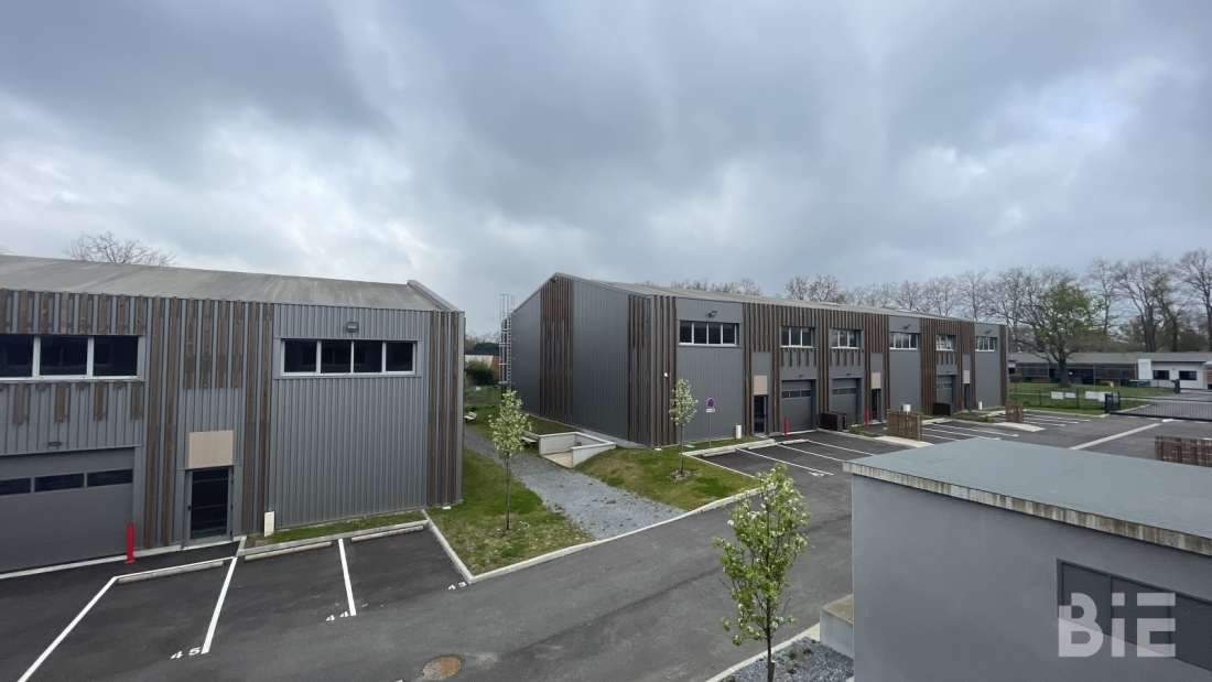 Photo 4 – Location entrepôts / activités	PAU (64000)