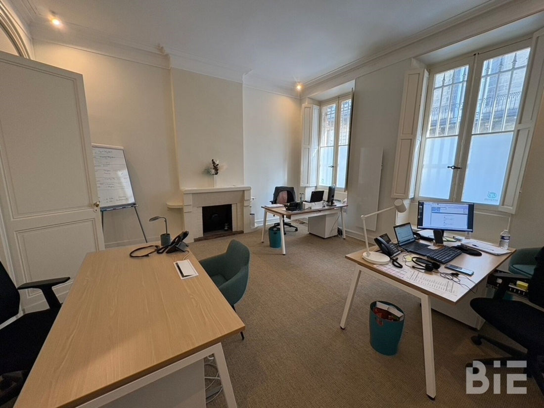 Photo 2 – Location bureaux	BORDEAUX (33000)