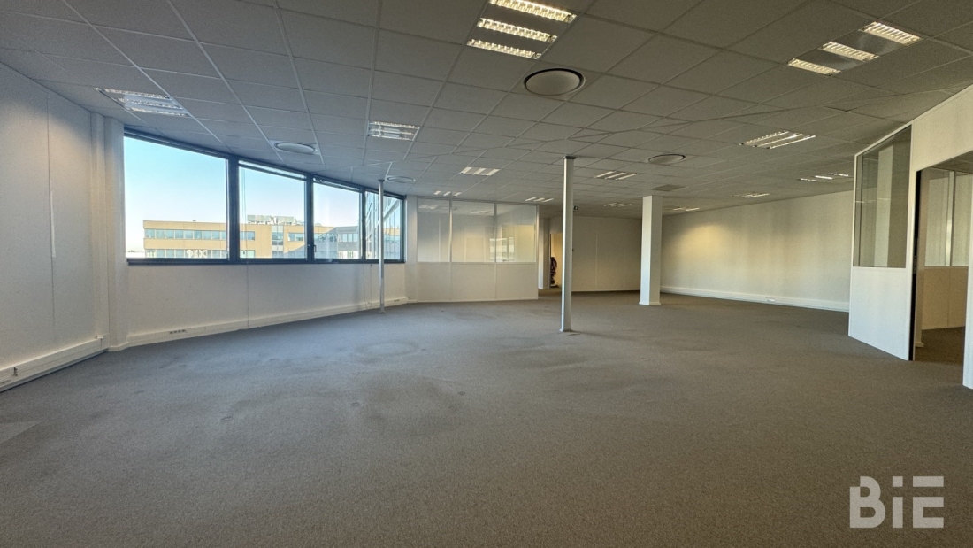 Photo 2 – Location bureaux	PESSAC (33600)