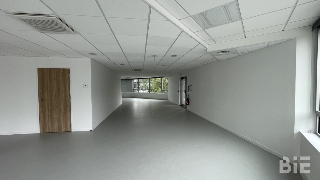 Photo 4 – Location bureaux	BRUGES (33520)