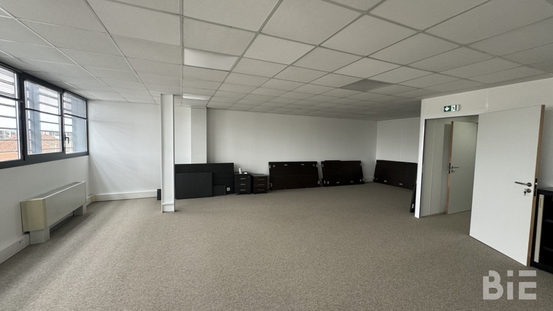 Photo 2 – Location bureaux	PESSAC (33600)