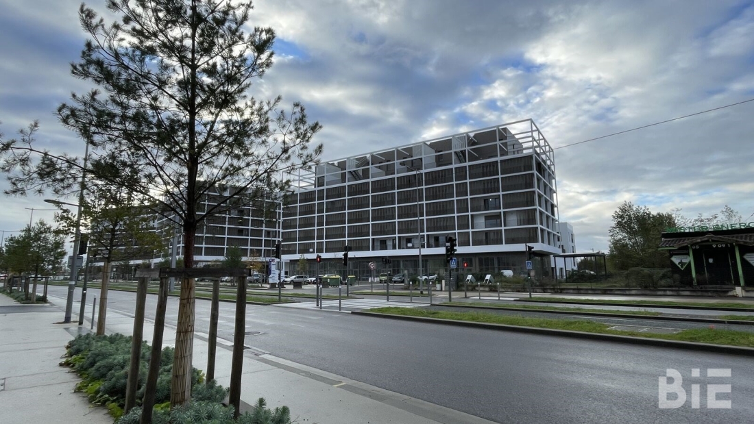 Photo 1 – Location locaux commerciaux	MERIGNAC (33700)