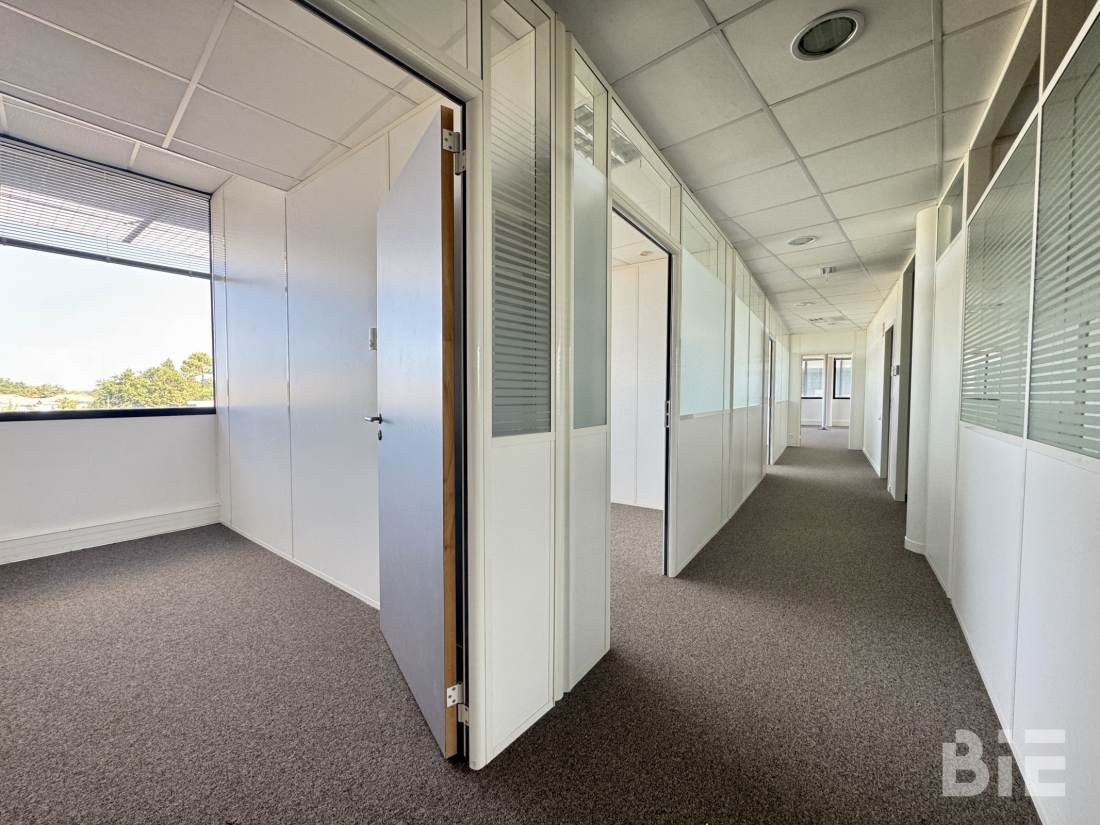 Photo 5 – Location bureaux	MERIGNAC (33700)