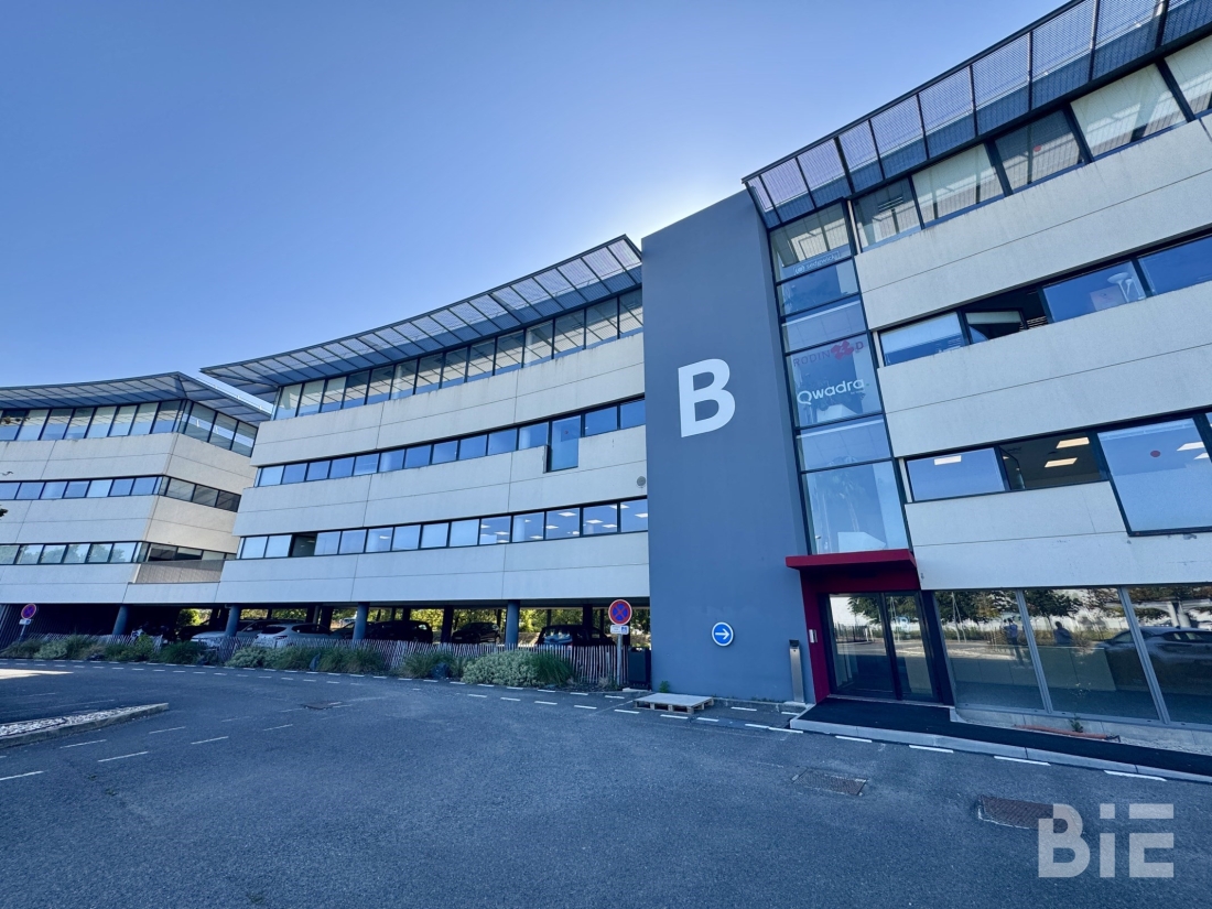 Photo 1 – Location bureaux	MERIGNAC (33700)
