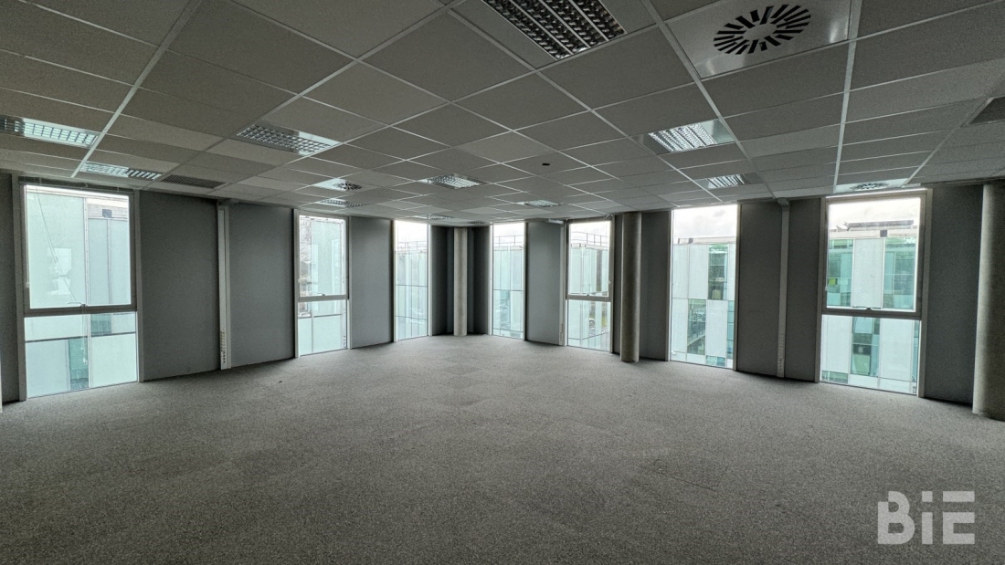 Photo 2 – Location bureaux	PESSAC (33600)