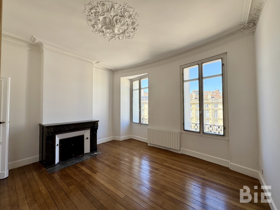 Photo 2 – Location bureaux	BORDEAUX (33000)