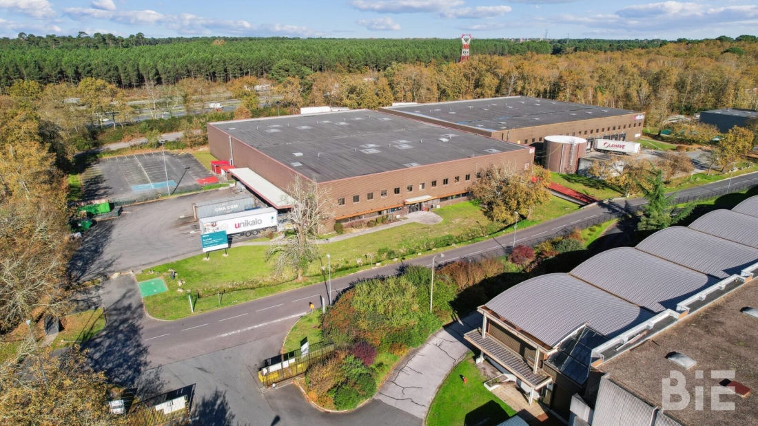 Photo 3 – Location entrepôts / activités	CANEJAN (33610)