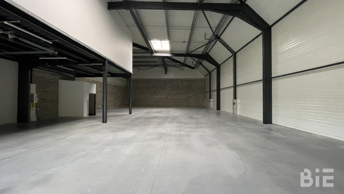 Photo 4 – Location entrepôts / activités	TRESSES (33370)