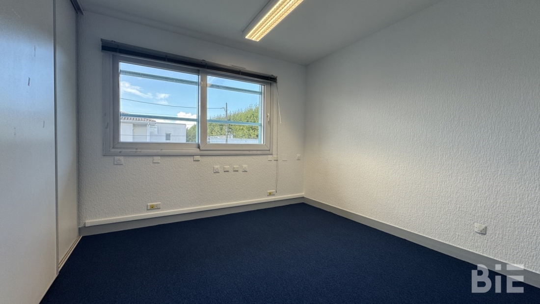 Photo 2 – Vente bureaux	PESSAC (33600)