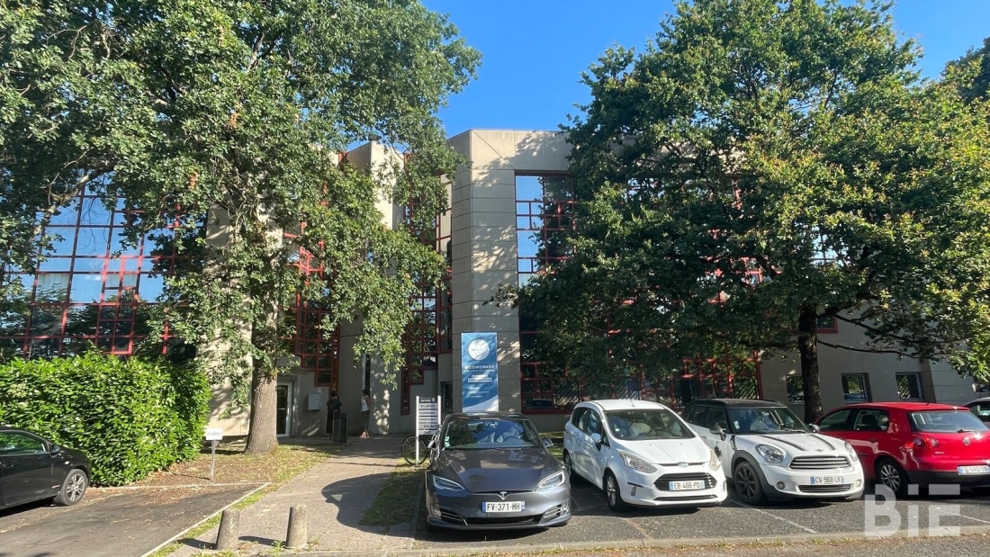 Photo 2 – Location bureaux	PESSAC (33600)
