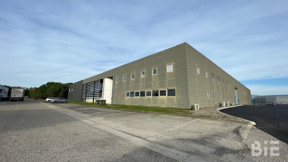 Photo 1 – Vente entrepôts / activités	BLANQUEFORT (33290)