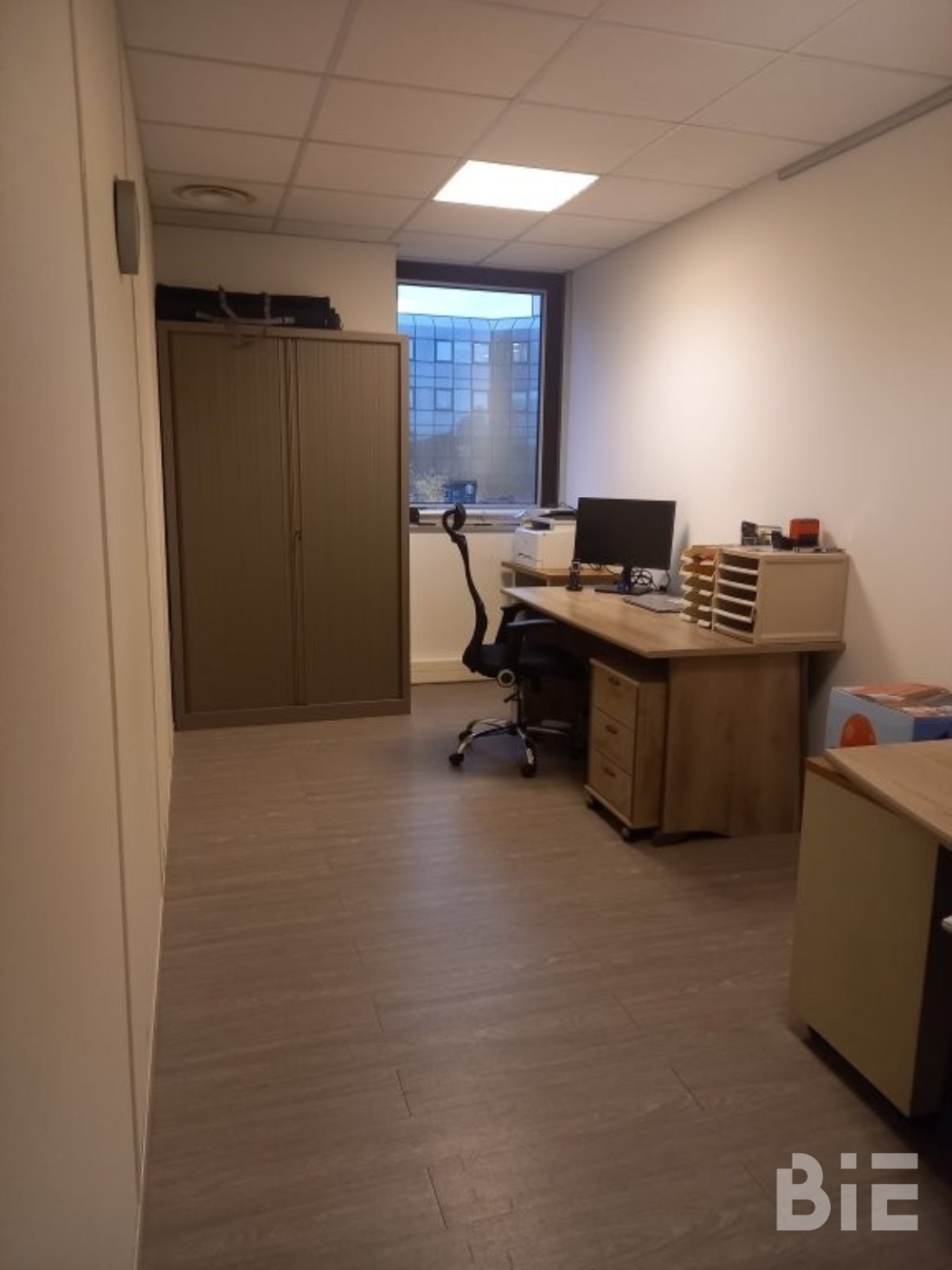 Photo 2 – Location bureaux	BRUGES (33520)