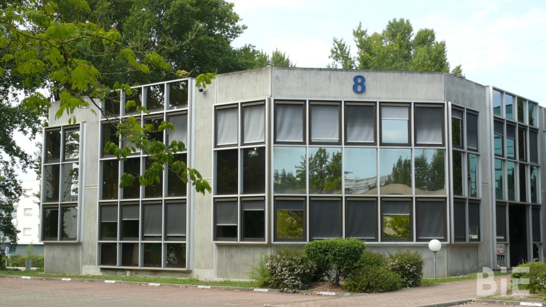 Photo 1 – Location bureaux	BRUGES (33520)