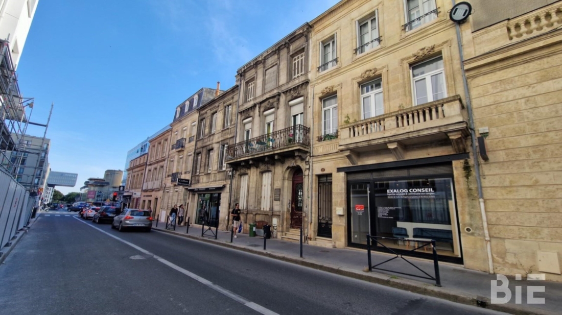 Photo 1 – Location bureaux	BORDEAUX (33000)