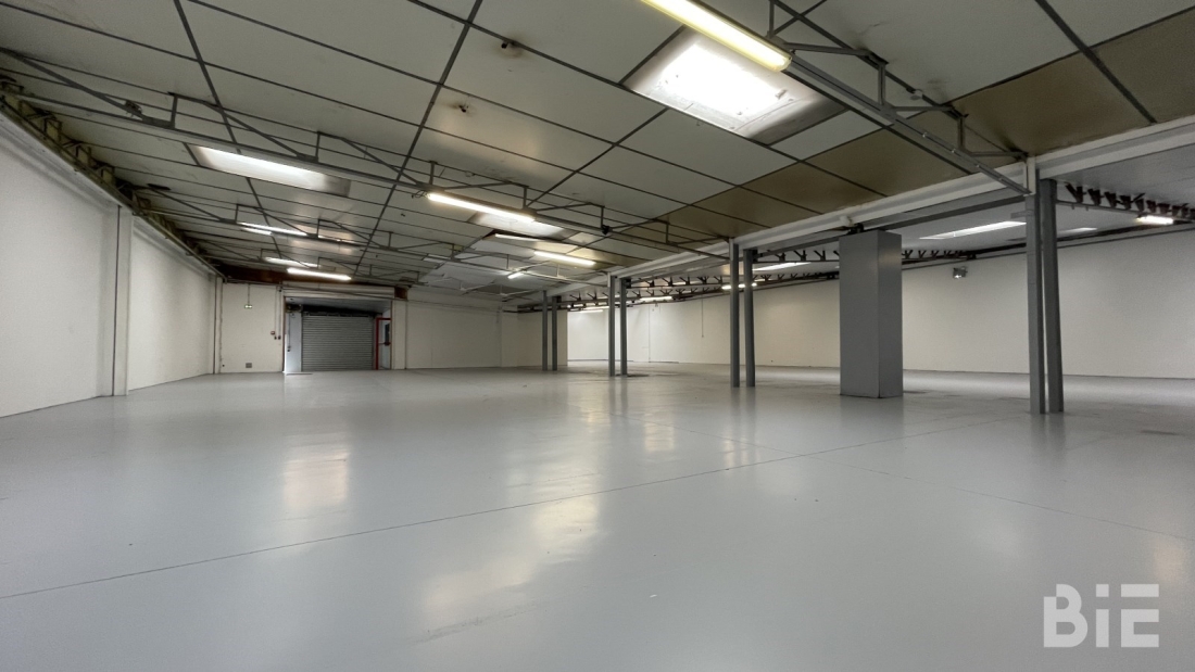 Photo 3 – Location entrepôts / activités	ARTIGUES PRES BORDEAUX (33370)