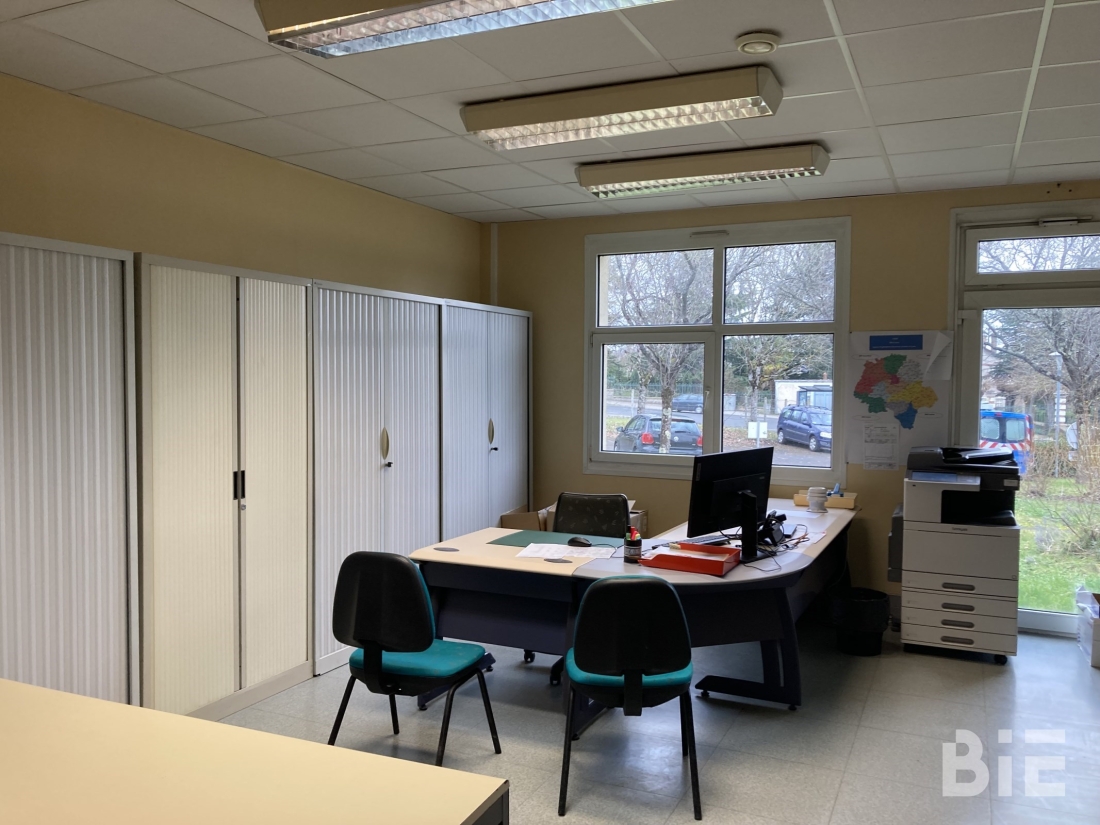 Photo 3 – Vente entrepôts / activités	CHINON (37500)