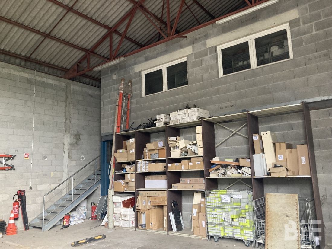 Photo 7 – Vente entrepôts / activités	CHINON (37500)