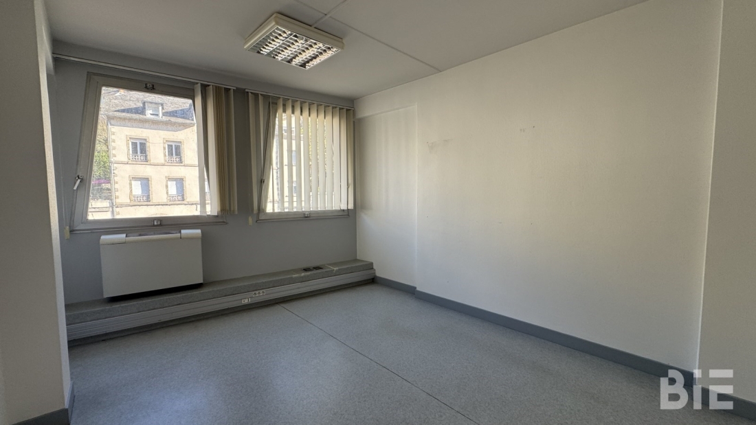 Photo 11 – Vente bureaux	TULLE (19000)