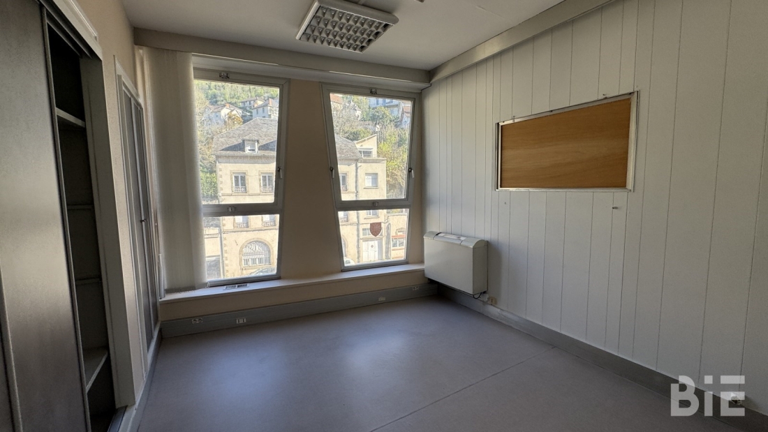 Photo 9 – Vente bureaux	TULLE (19000)
