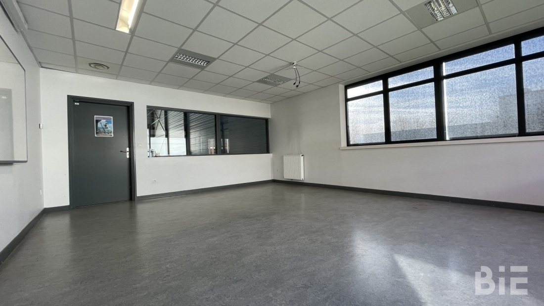 Photo 7 – Vente bureaux	IBOS (65420)