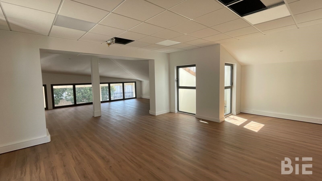 Photo 8 – Vente bureaux	BORDEAUX (33800)