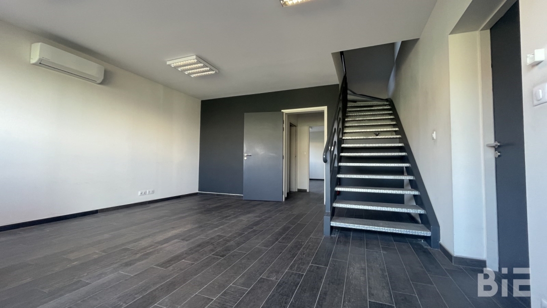 Photo 5 – Vente entrepôts / activités	GENSAC LA PALLUE (16130)