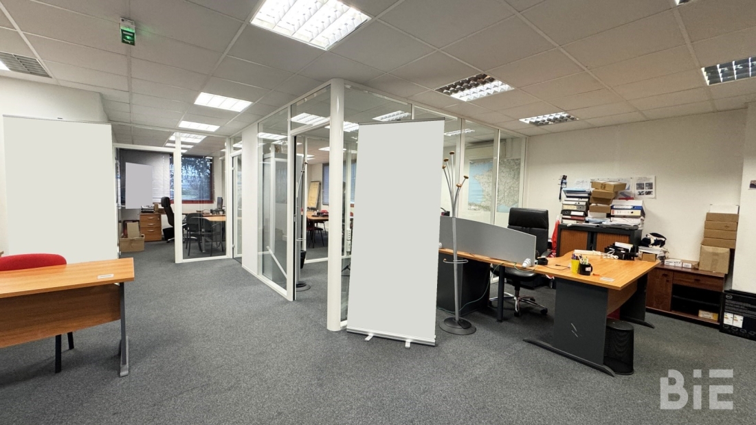 Photo 1 – Location bureaux	MERIGNAC (33700)
