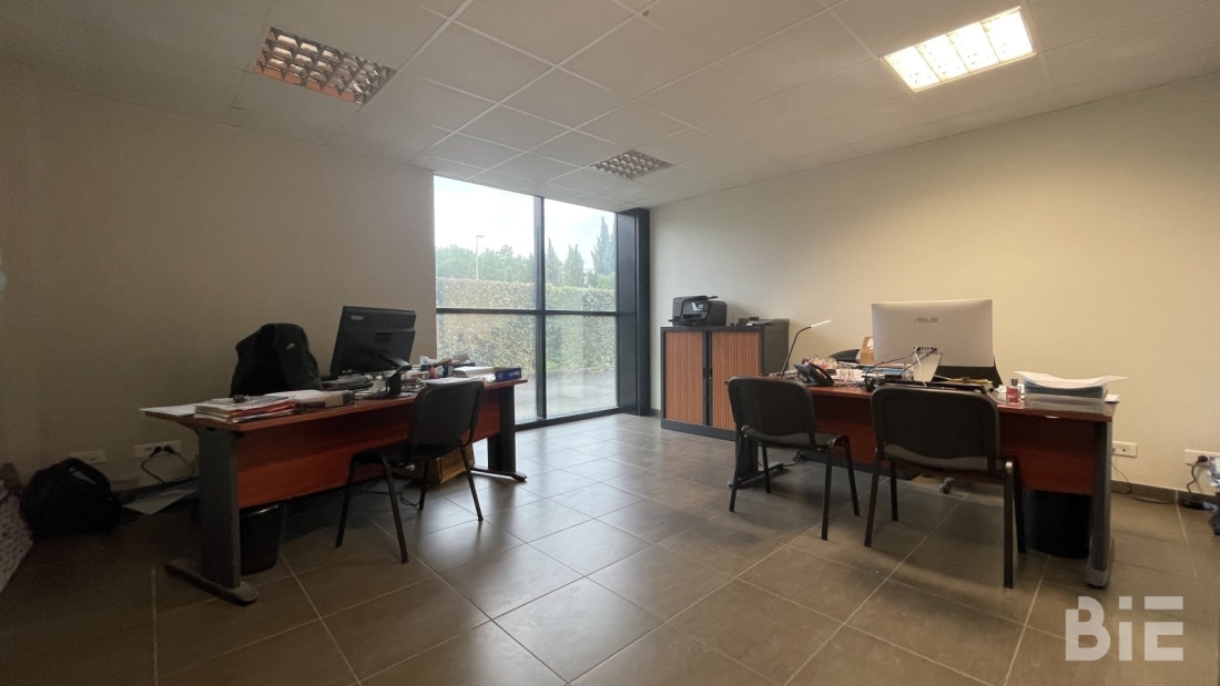 Photo 7 – Vente entrepôts / activités	SAINT MEDARD EN JALLES (33160)