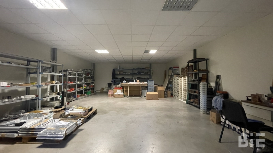 Photo 3 – Vente entrepôts / activités	SAINT MEDARD EN JALLES (33160)