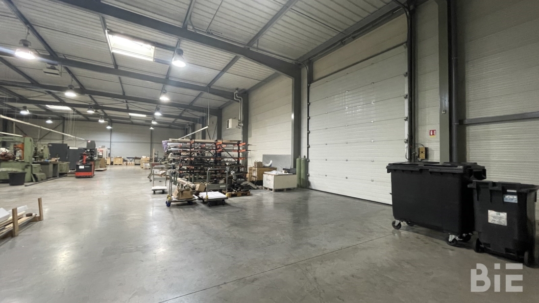 Photo 3 – Vente entrepôts / activités	SAINT MEDARD EN JALLES (33160)