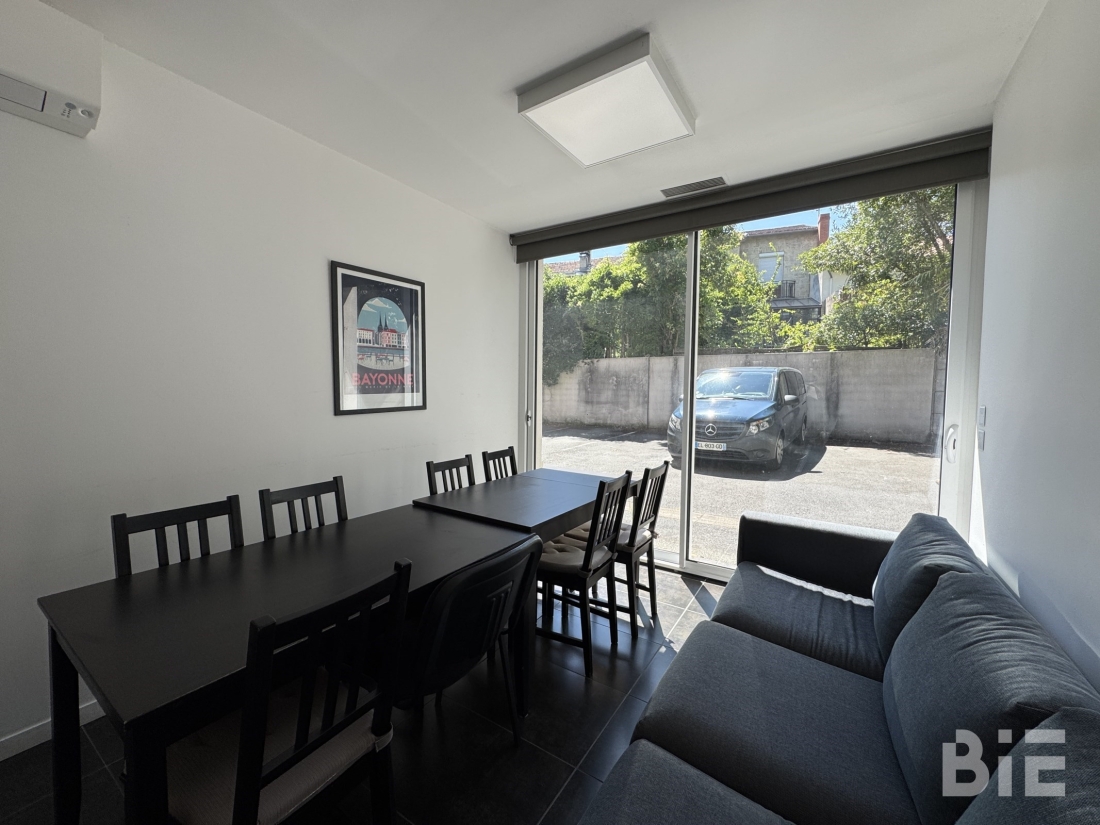 Photo 4 – Vente bureaux	LE BOUSCAT (33110)