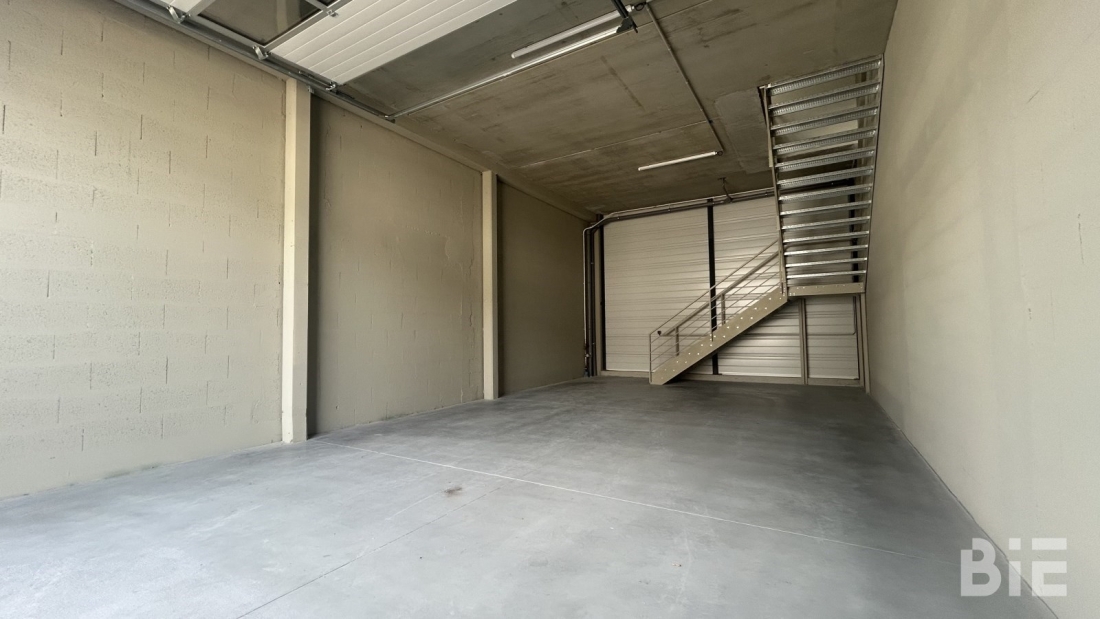 Photo 4 – Location entrepôts / activités	GRADIGNAN (33170)