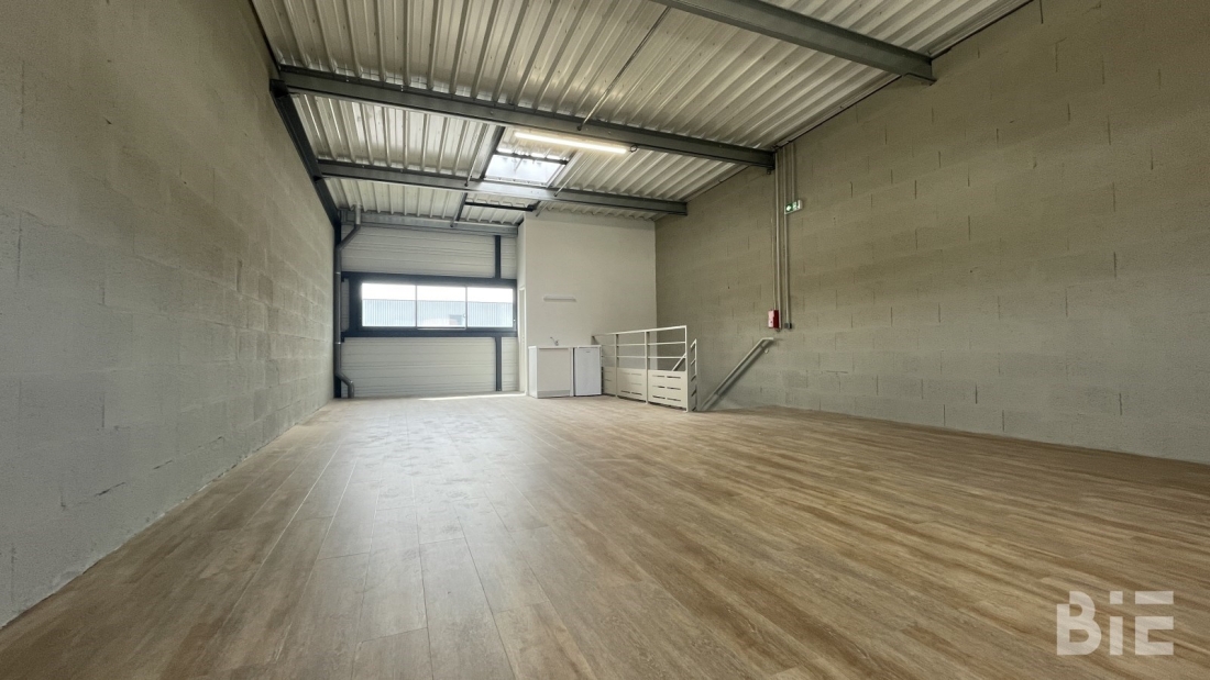 Photo 7 – Location entrepôts / activités	GRADIGNAN (33170)