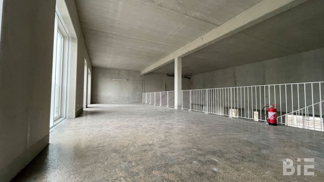 Photo 7 – Vente entrepôts / activités	BRUGES (33520)