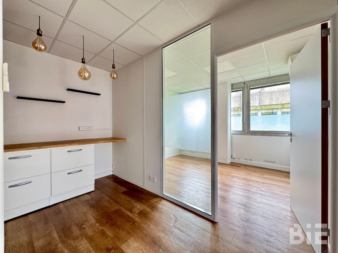 Photo 4 – Location bureaux	BRUGES (33520)