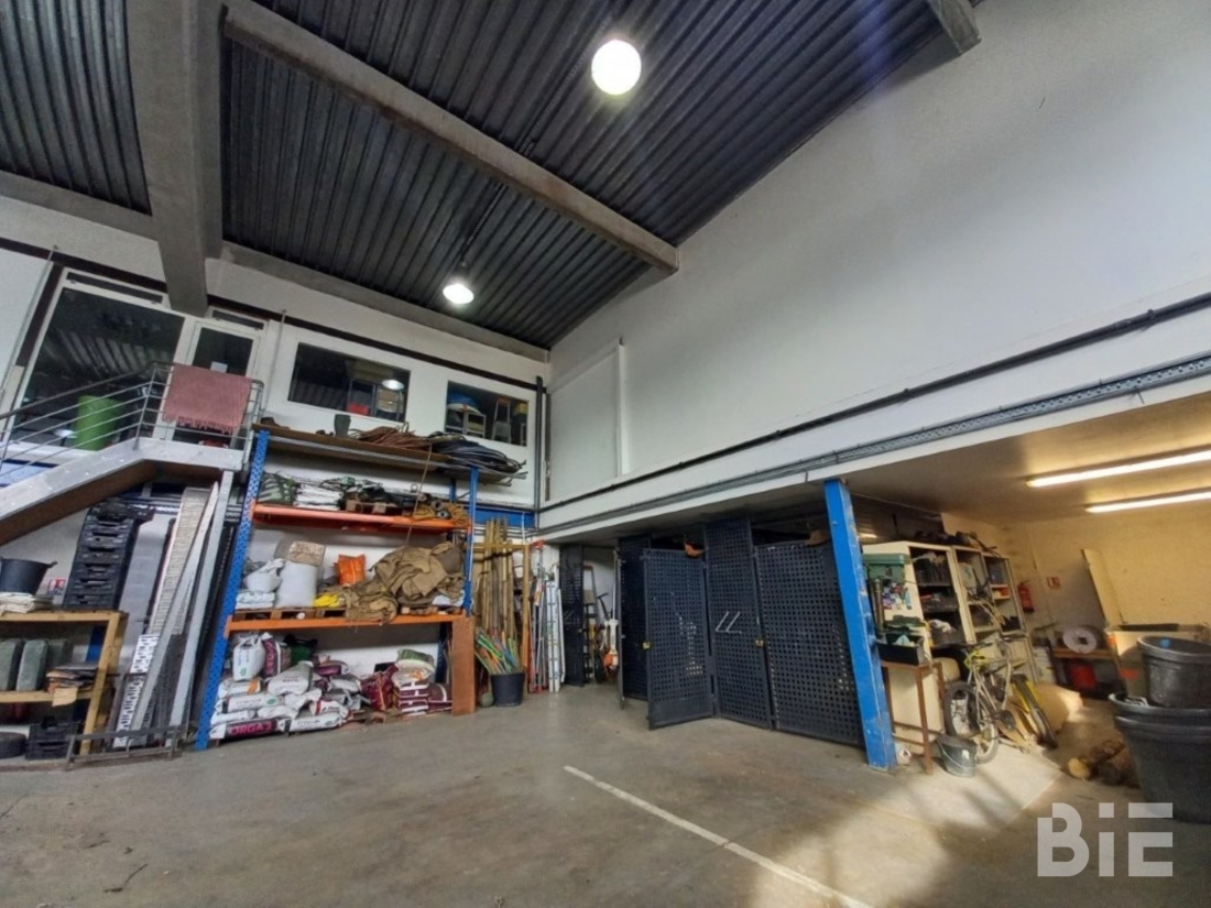 Photo 4 – Location entrepôts / activités	MERIGNAC (33700)