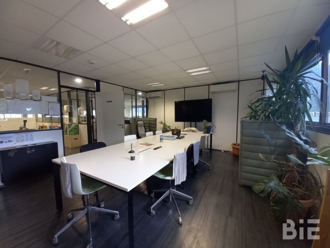 Photo 6 – Location entrepôts / activités	MERIGNAC (33700)