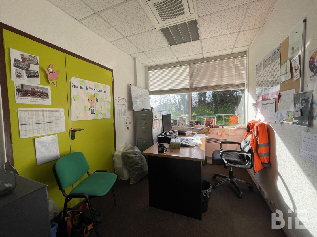 Photo 8 – Location entrepôts / activités	MERIGNAC (33700)