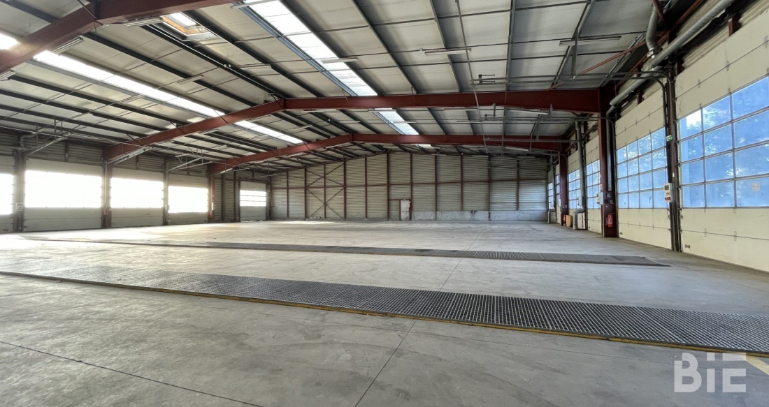Photo 4 – Location entrepôts / activités	MERIGNAC (33700)
