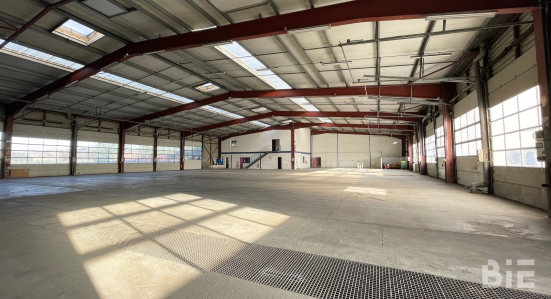 Photo 5 – Location entrepôts / activités	MERIGNAC (33700)