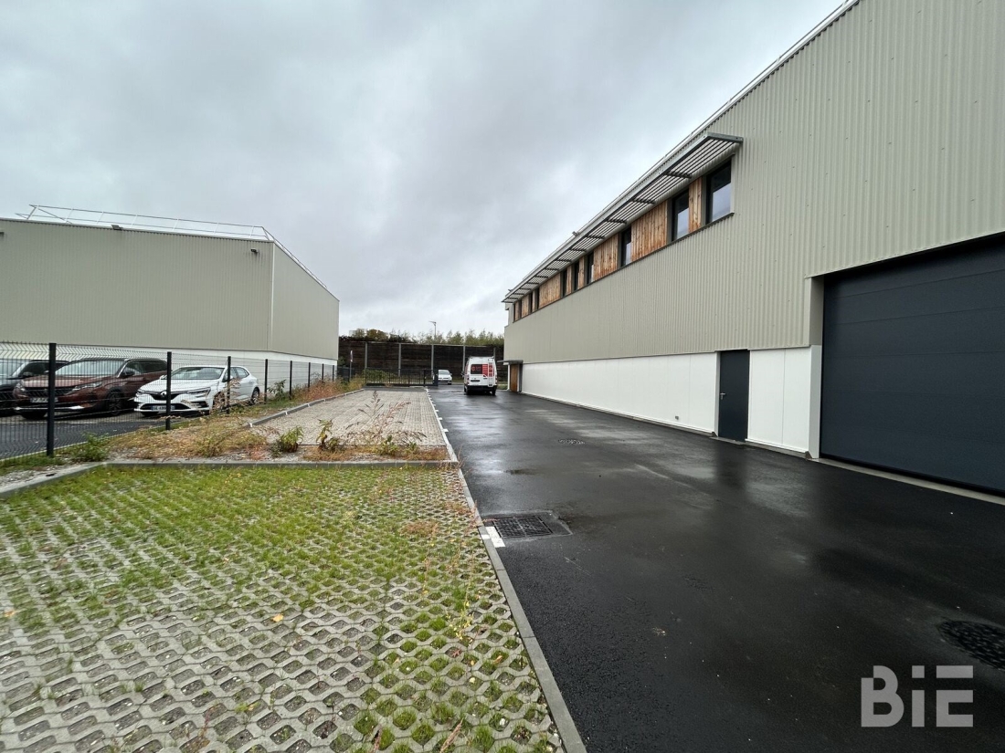 Photo 4 – Location entrepôts / activités	GRADIGNAN (33170)