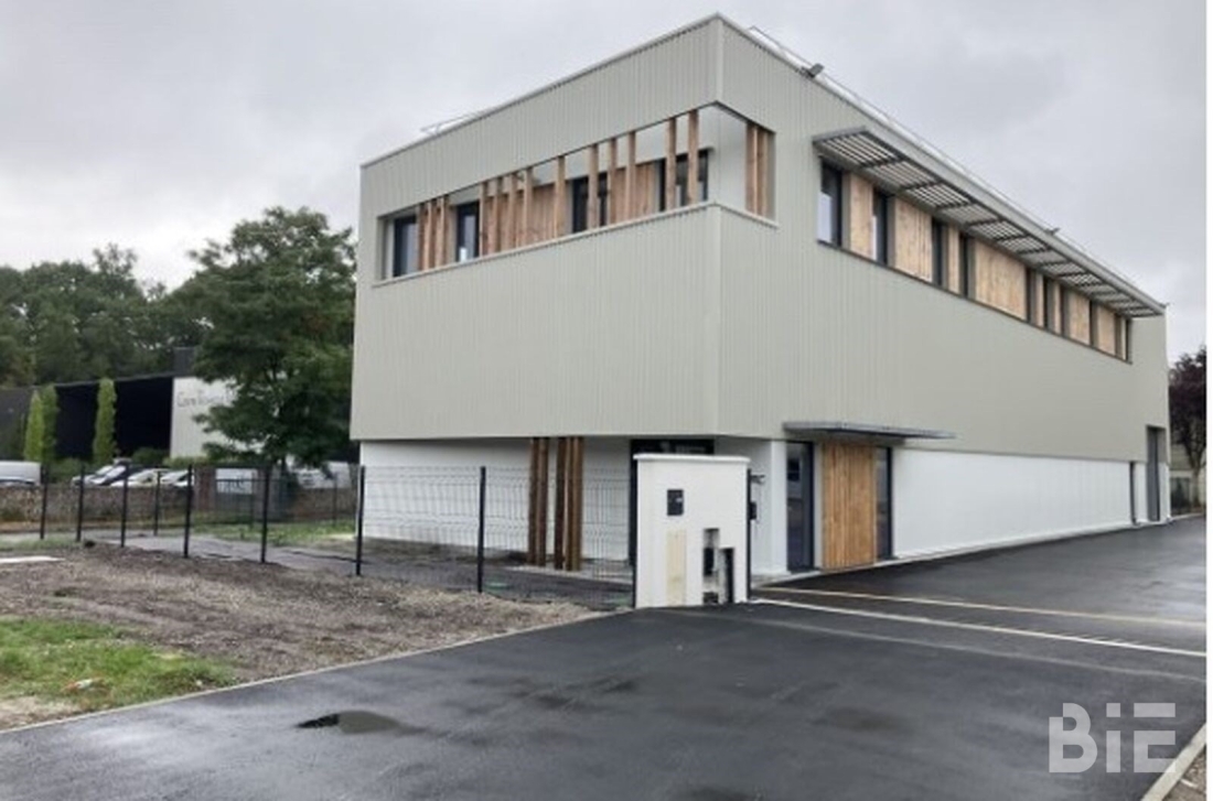 Photo 2 – Location entrepôts / activités	GRADIGNAN (33170)